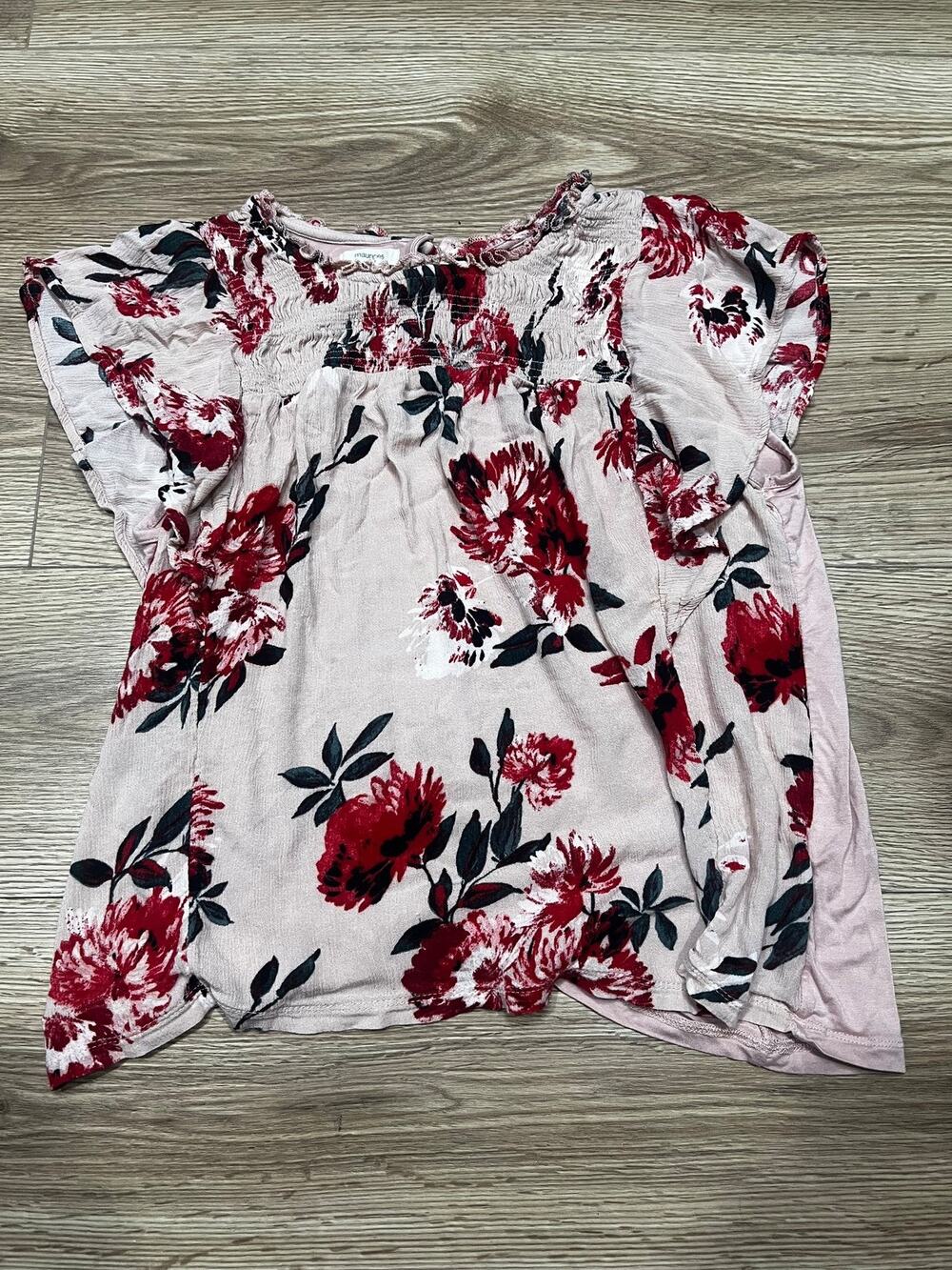 Maurices Womens Top Size Large Pink Floral Short Sleeve Smocked (A00)